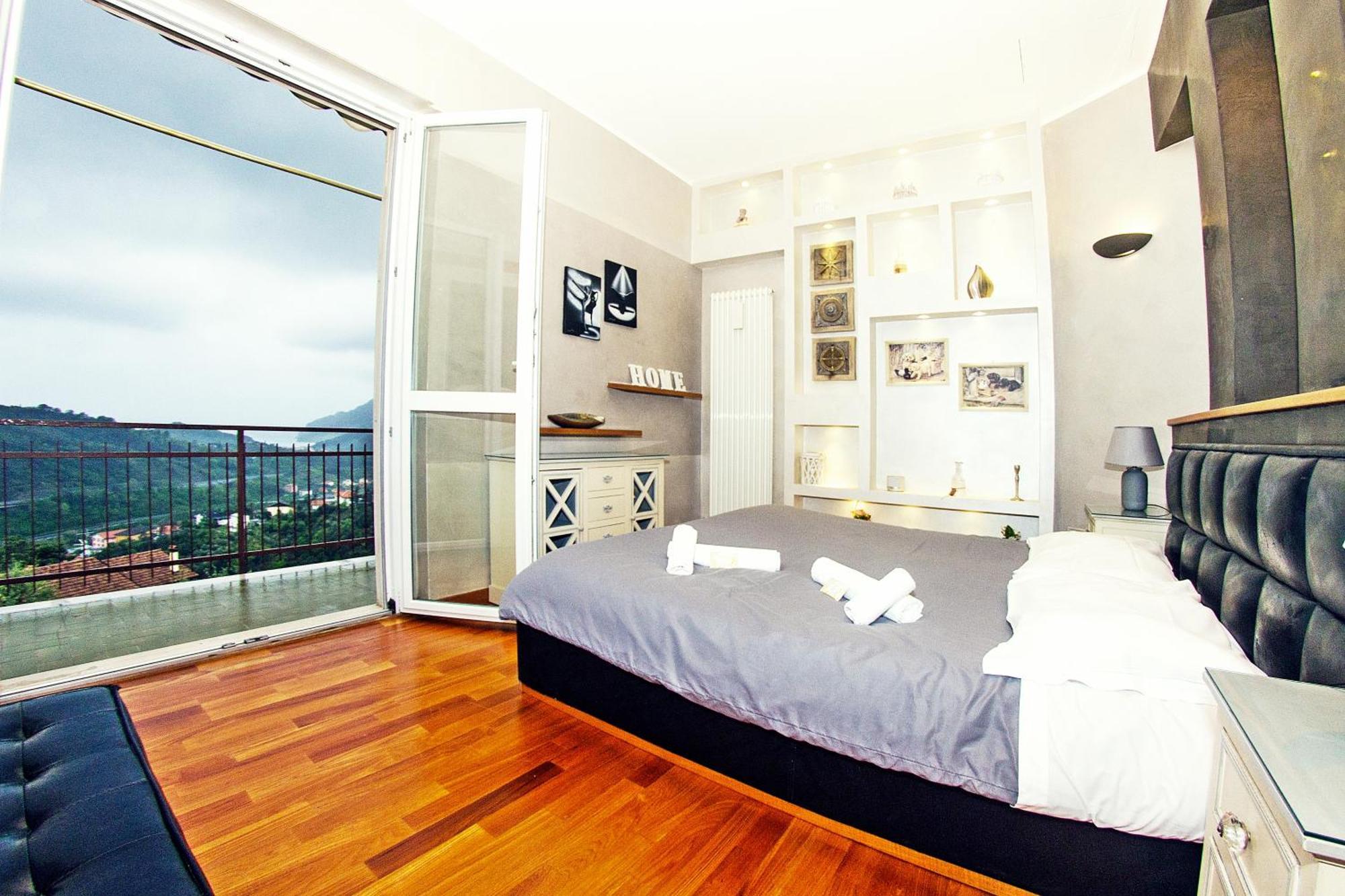 The Sea From The Hills Apartment Casarza Ligure Exterior photo