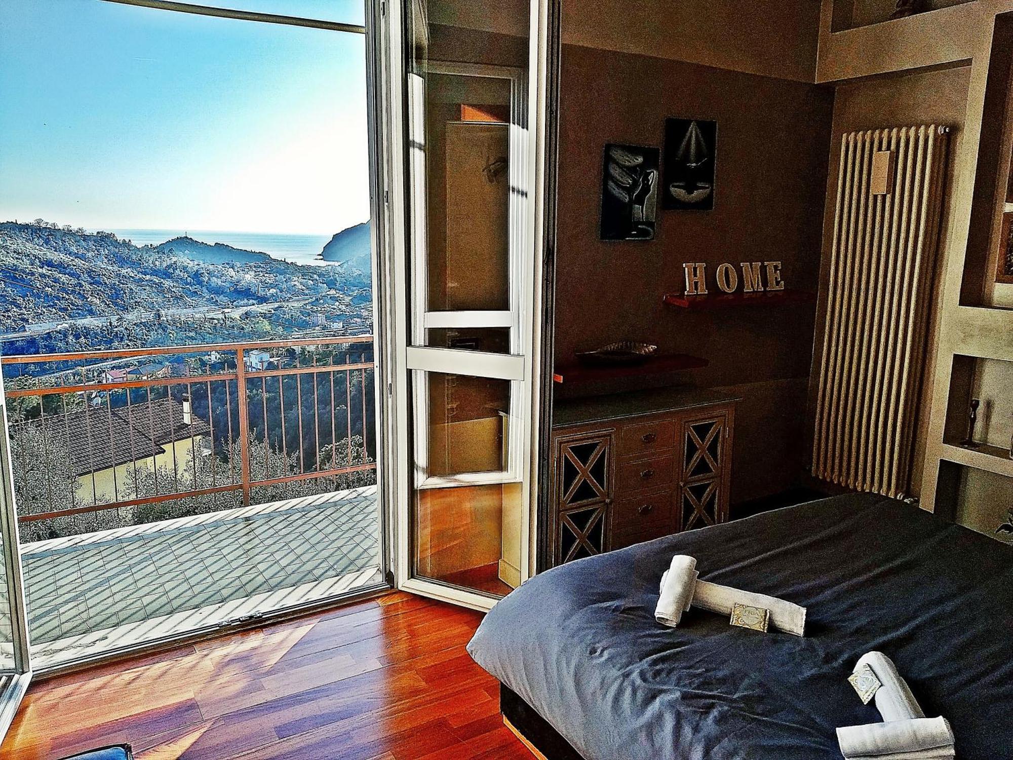 The Sea From The Hills Apartment Casarza Ligure Exterior photo