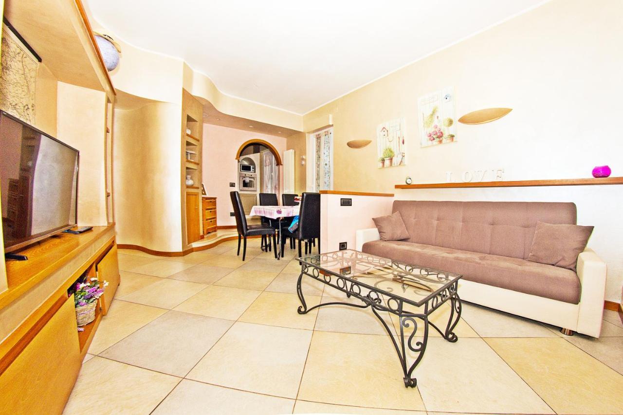 The Sea From The Hills Apartment Casarza Ligure Exterior photo